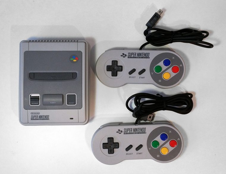 Nintendo Classic Mini: SNES – Produktabbildung